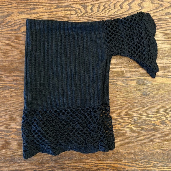 Necessary Objects Black Shrug - Picture 10 of 10